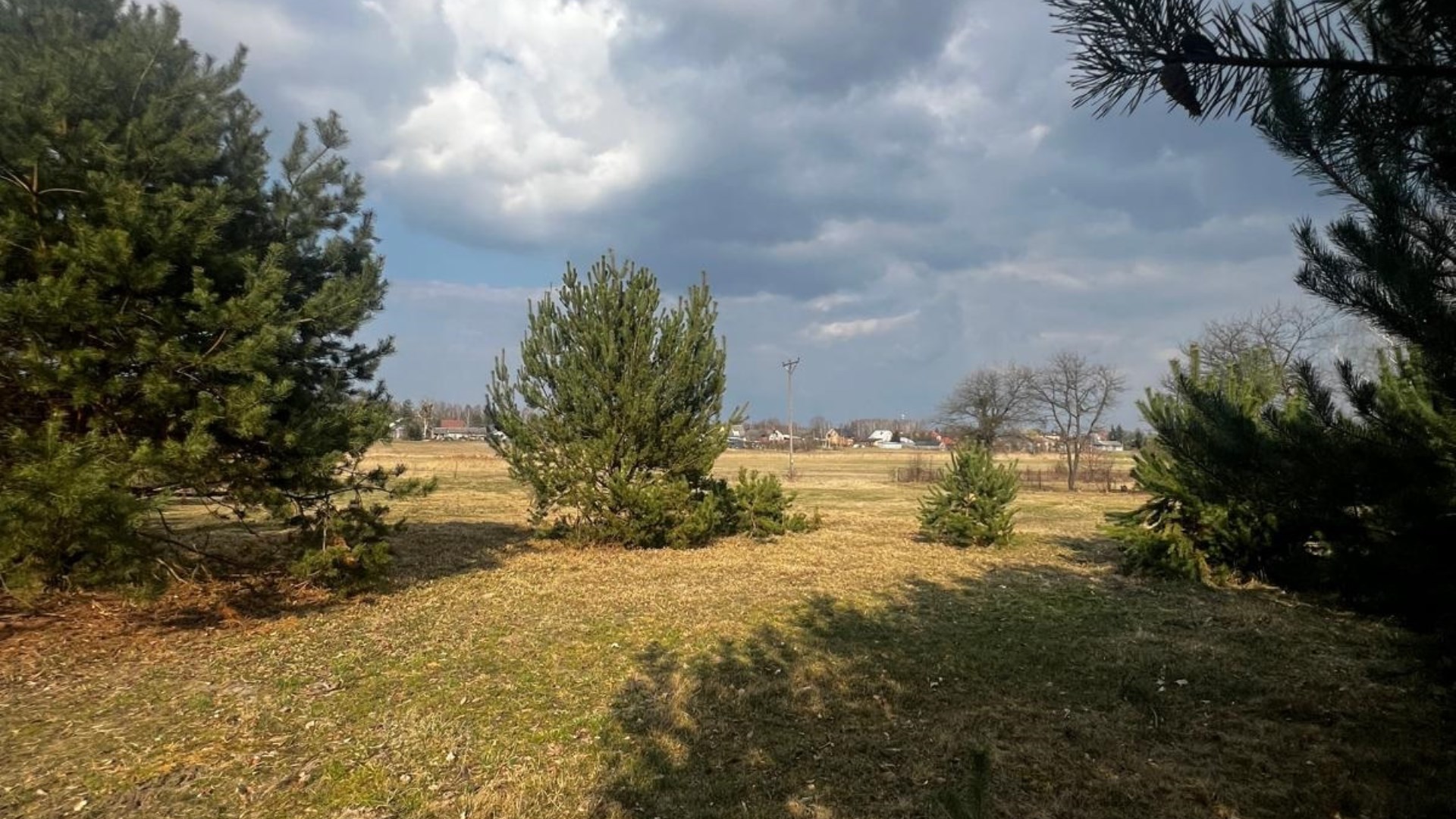 Działka na sprzedaż